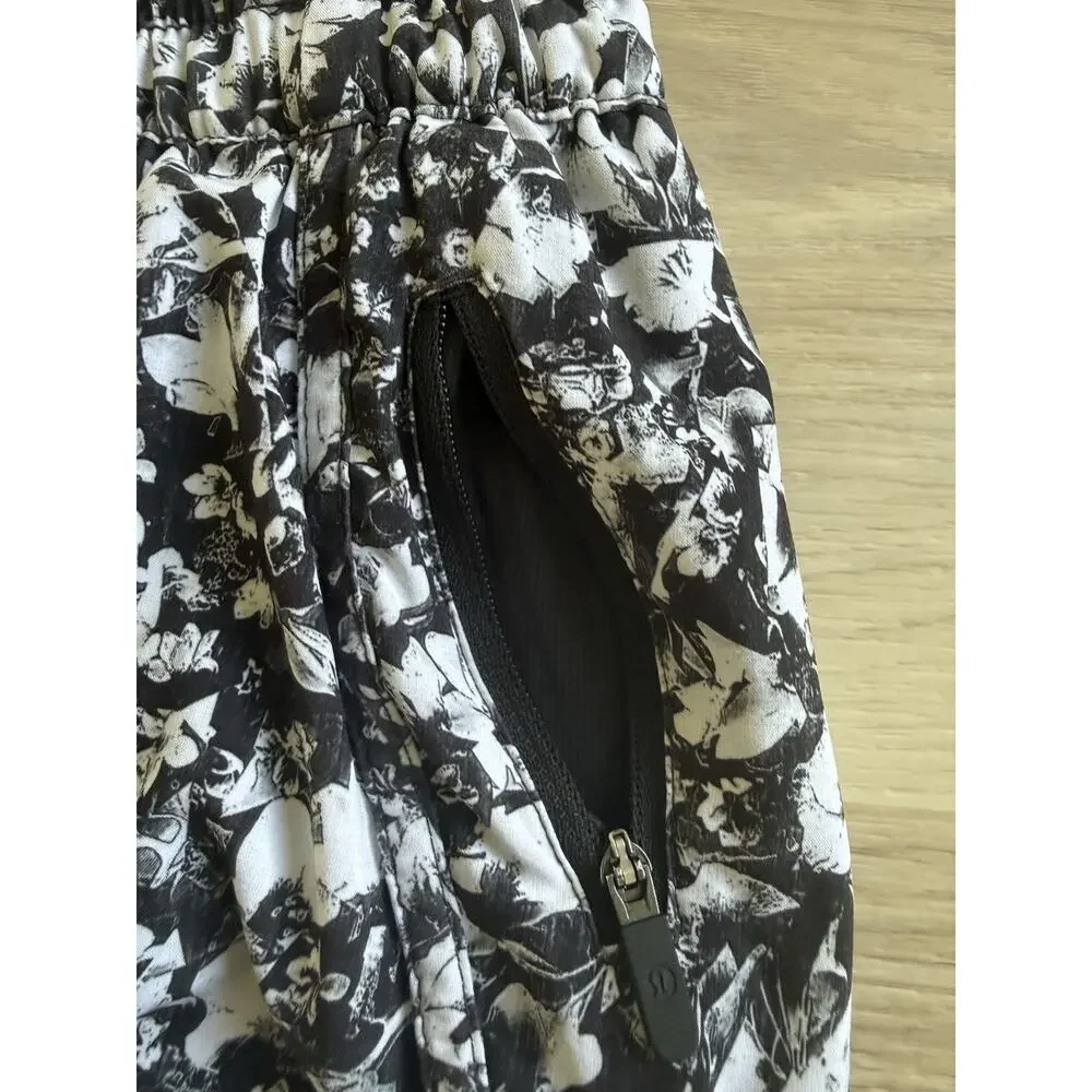 Lululemon Tracker Short V (4